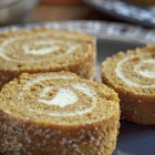 Simple Classic Pumpkin Roll with Cream Cheese Filling