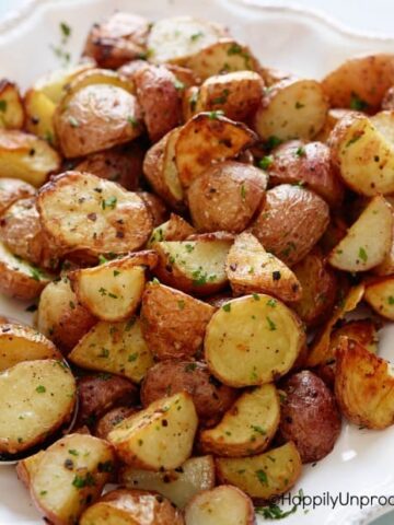 ROASTED RED POTATOES WITH PARMESAN CHEESE - #potatoes #sidedish #healthy #happilyunprocessed