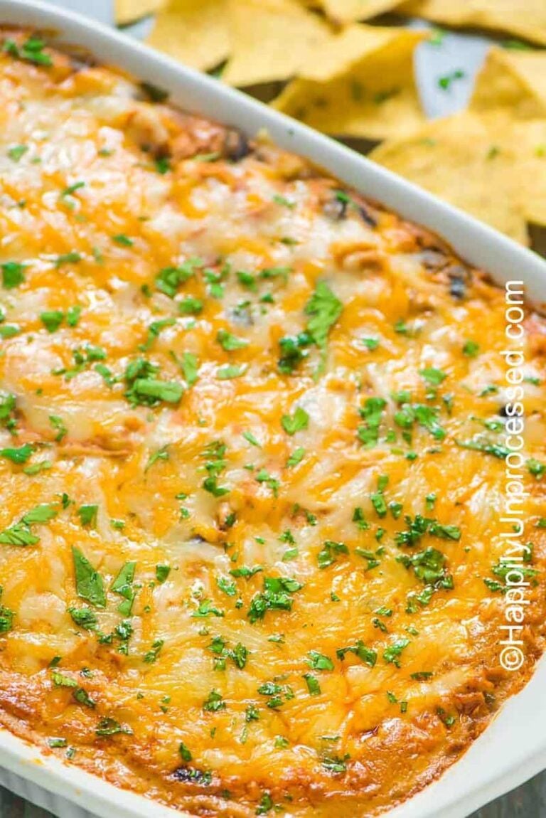 Cheesy chicken enchilada dip with tortilla chips