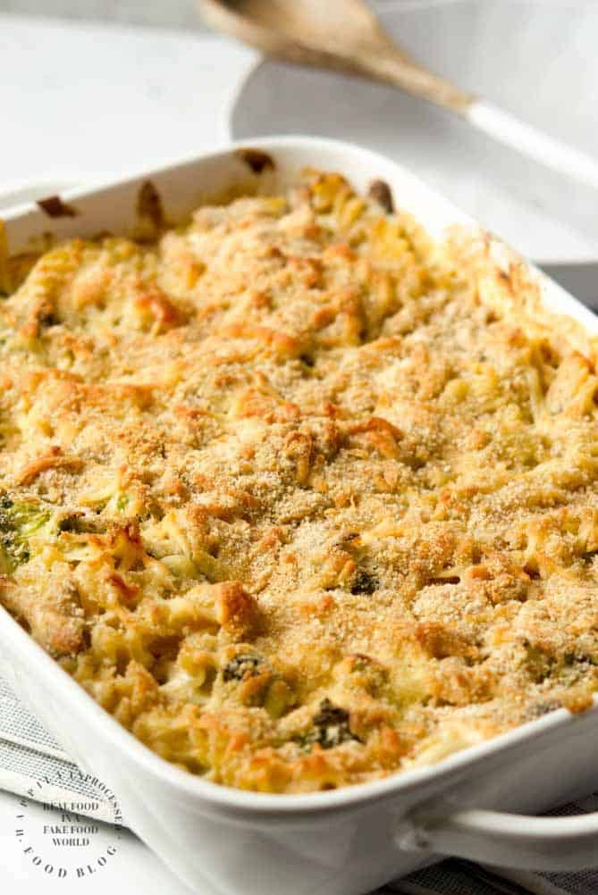 TURKEY TETRAZZINI - leftover turkey is transformed in this hearty comforting homemade casserole #turkey #thanksgiving #casserole #happilyunprocessed