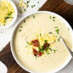 CREAMY POTATO SOUP - diced potates, onions, garlic, chicken broth, cream is all it takes to make an amazing potato soup #potatosoup #happilyunprocessed #soups
