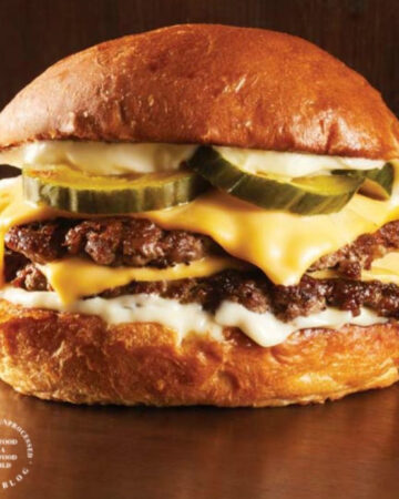 How to make the juiciest best burger ever #burgers #hamburger #happilyunprocessed