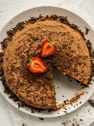 Almond and coconut flour cake with chocolate ganache is low sodium and gluten free