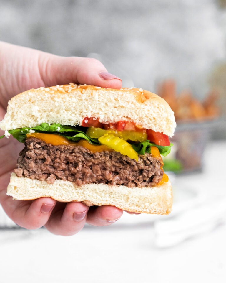 How to make cheeseburgers in the air fryer moist, tender and juicy