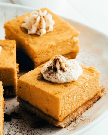 Pumpkin cheesecake bars with almond flour crust - low carb and gluten free