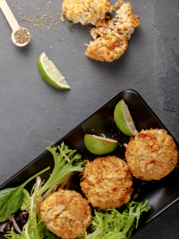 How to make lump crabmeat Maryland crab cakes