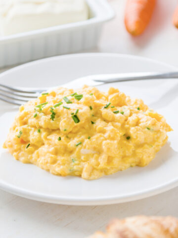 How to make the fluffiest scrambled eggs