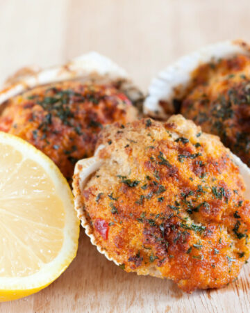 Breaded stuffed and baked clams